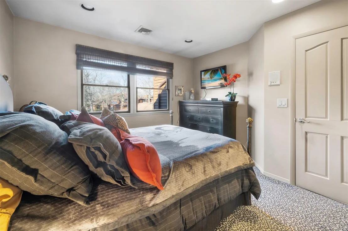 Photo of 39 Hunt Drive