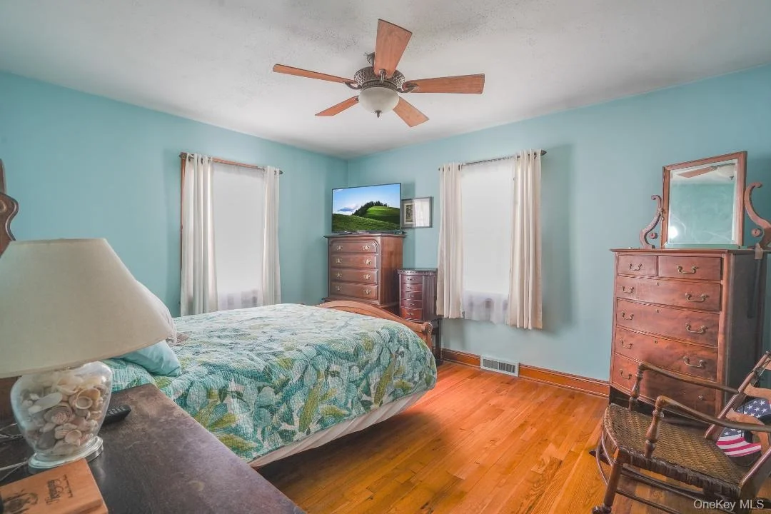 Photo of 35 Lakeview Avenue