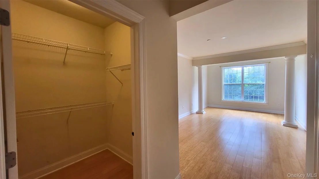 Photo of 621 Regency Drive