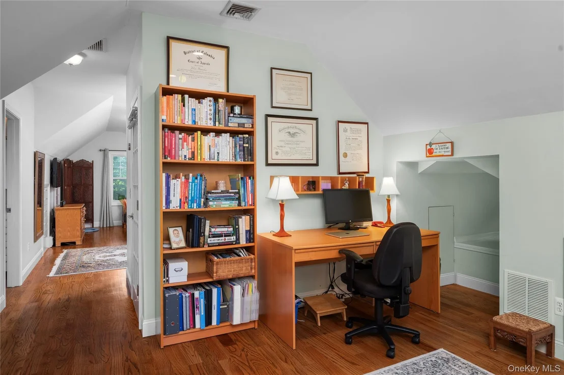Photo of 36 Myrtle Avenue