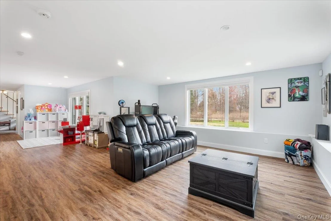 Photo of 1 Fox Ridge Road