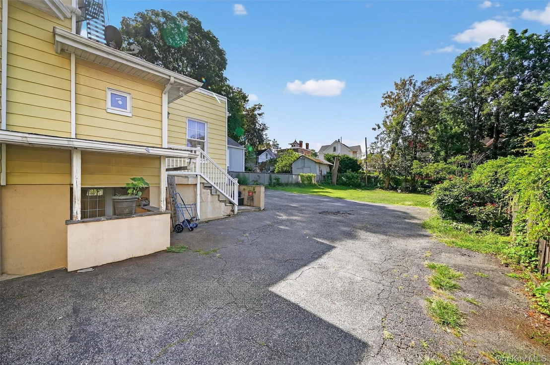 Photo of 16 Maple Place
