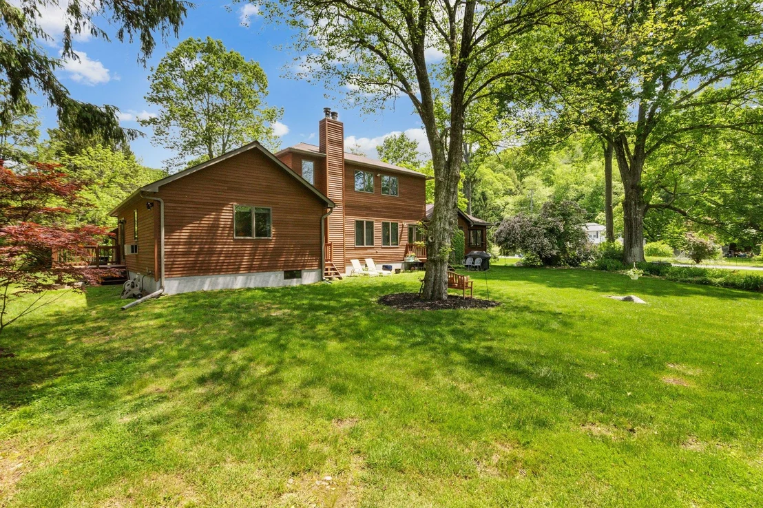 Photo of 237 Barrett Hill Road