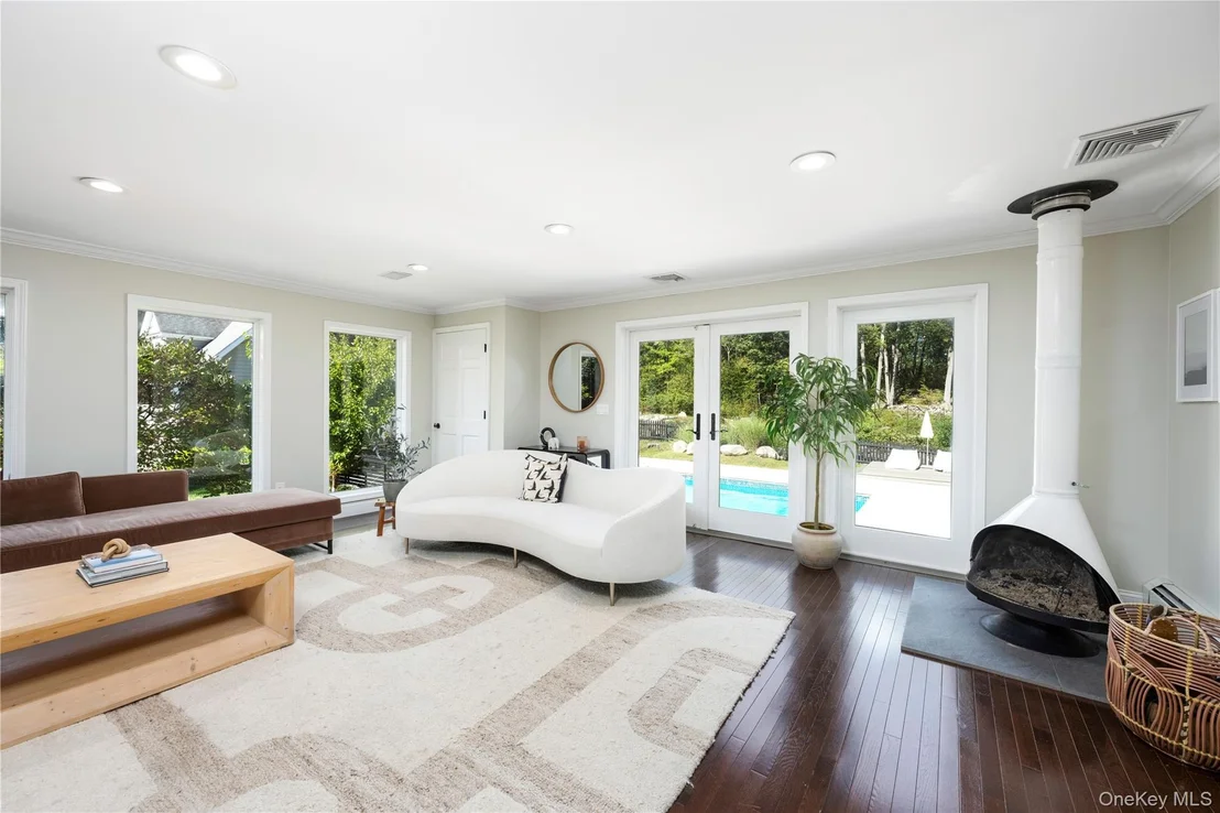Photo of 34 Hudson Ridge