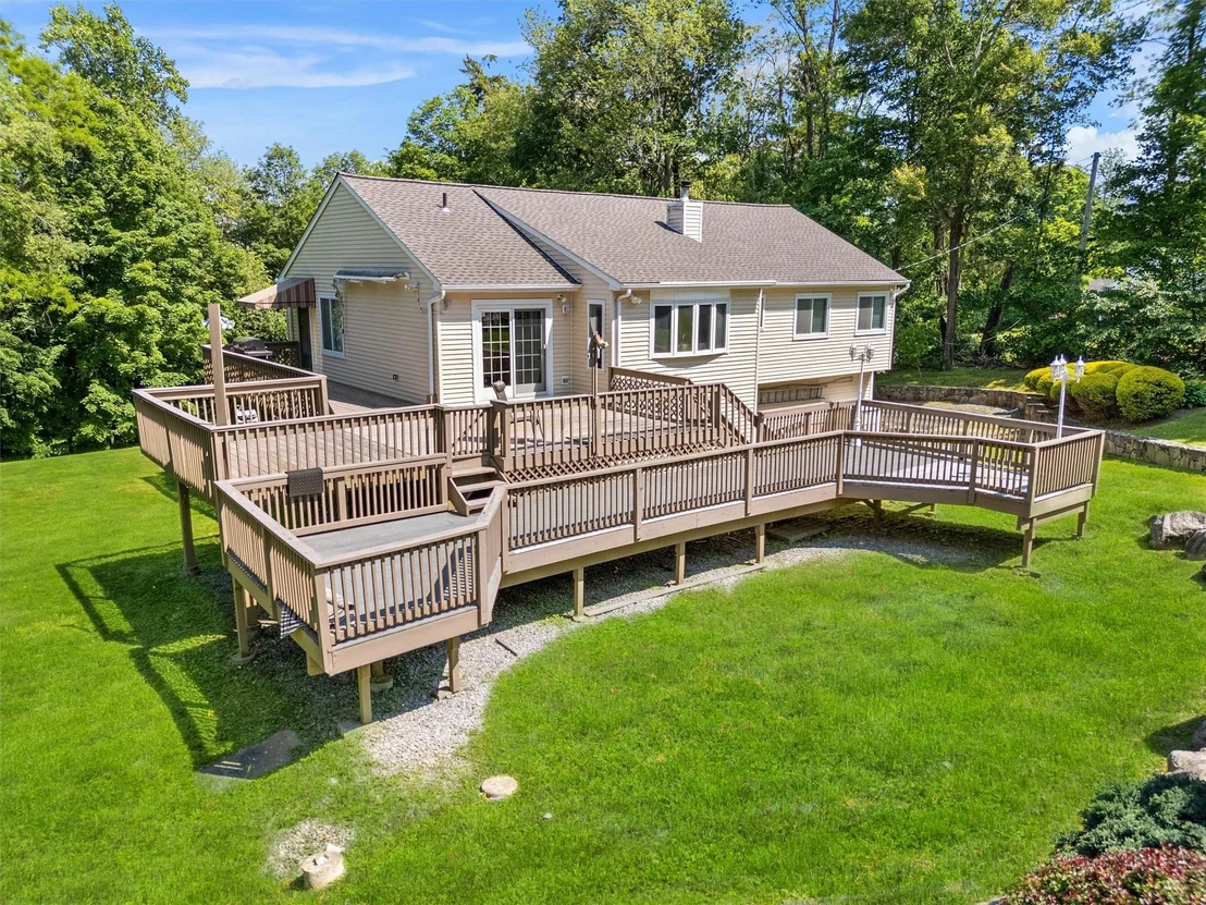 Photo of 10 BlueJay Place