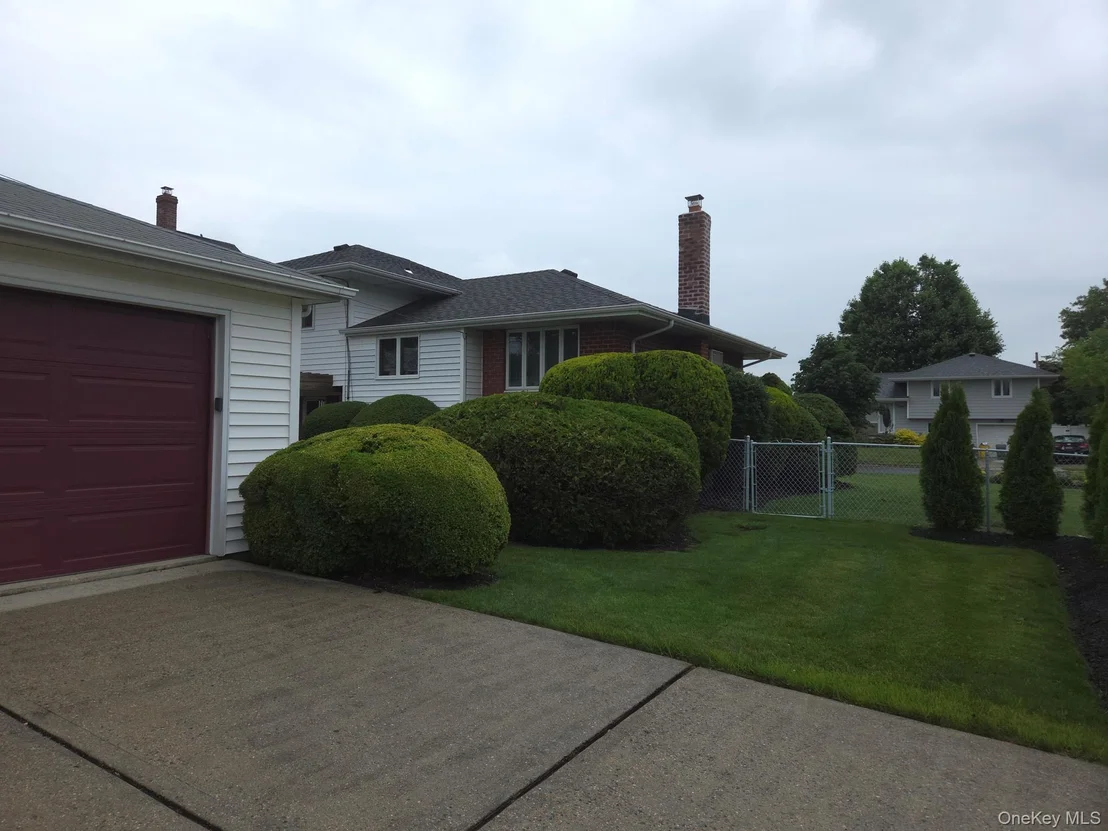 Photo of 51 Eileen Avenue