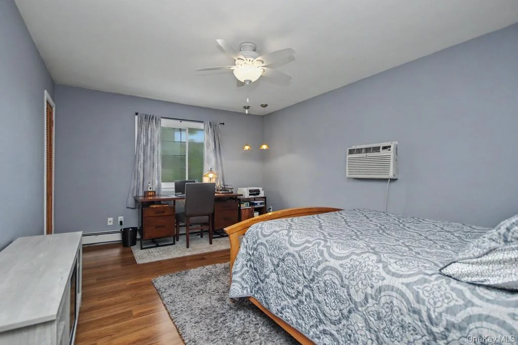 Photo of 20 Fieldstone Boulevard