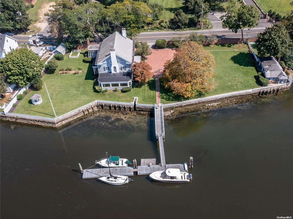 Photo of 128 Harbor Road