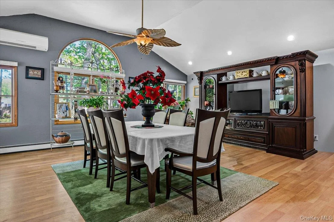 Photo of 391 Orchid Drive