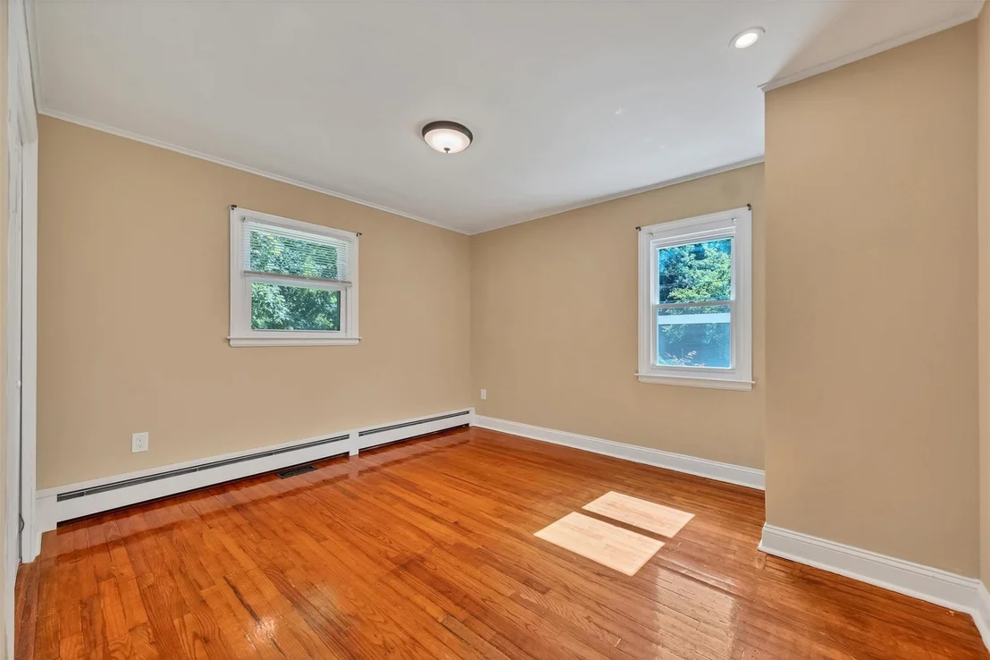 Photo of 14 Summit Avenue