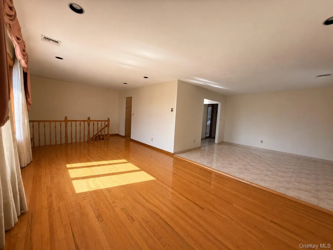 Photo of 208 Doris Avenue
