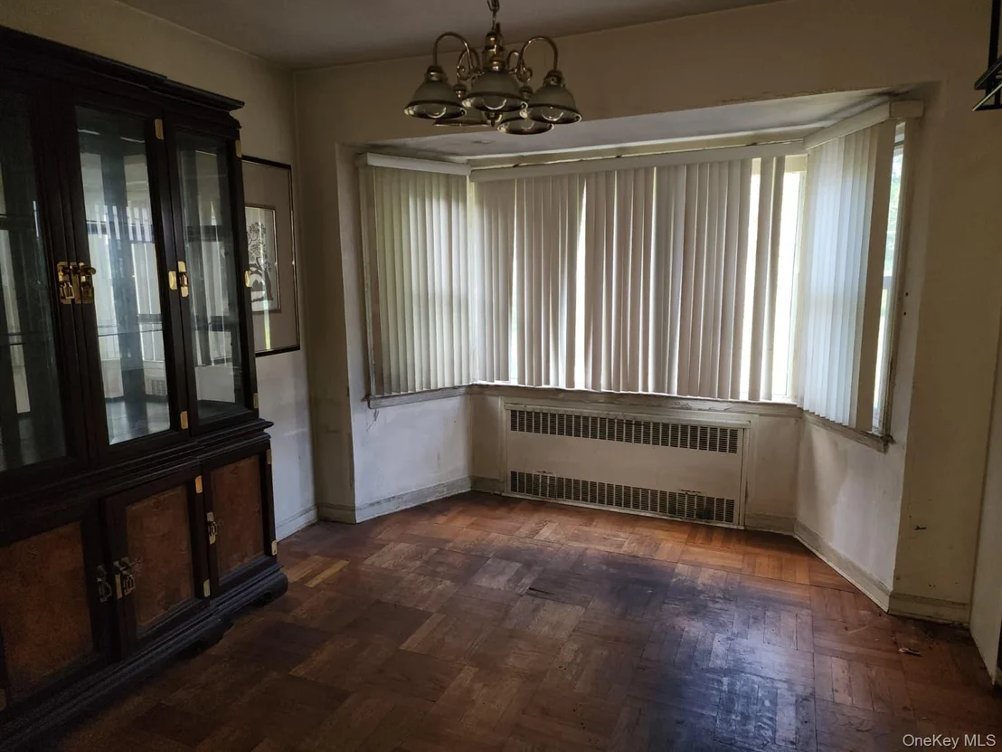 Photo of 156 Brookside Ave.