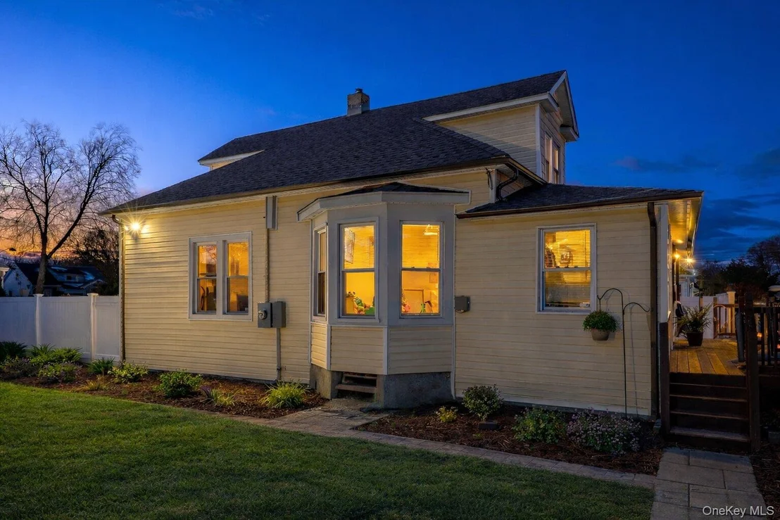 Photo of 23 Pineview Boulevard