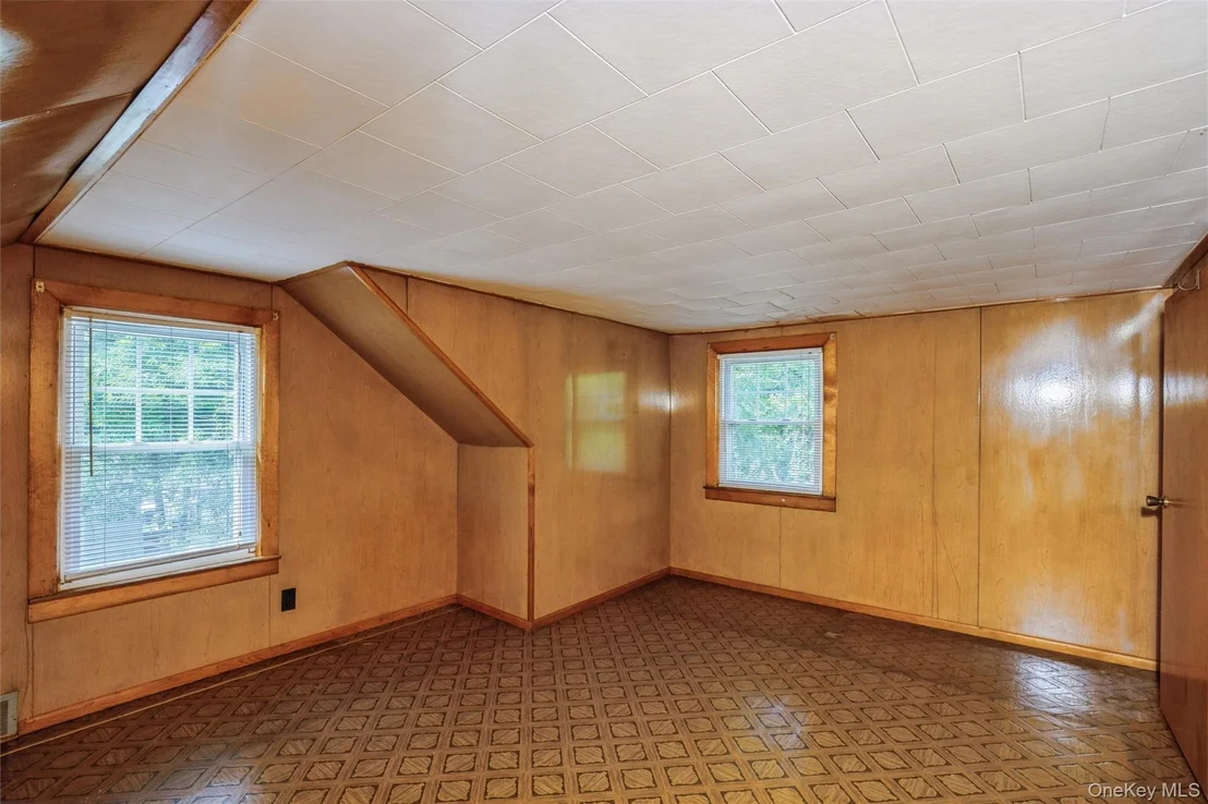 Photo of 10 Laurel Road