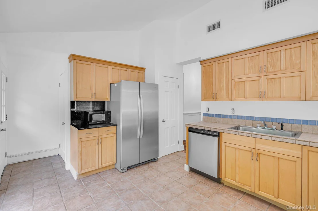 Photo of 20 Dolphin Way