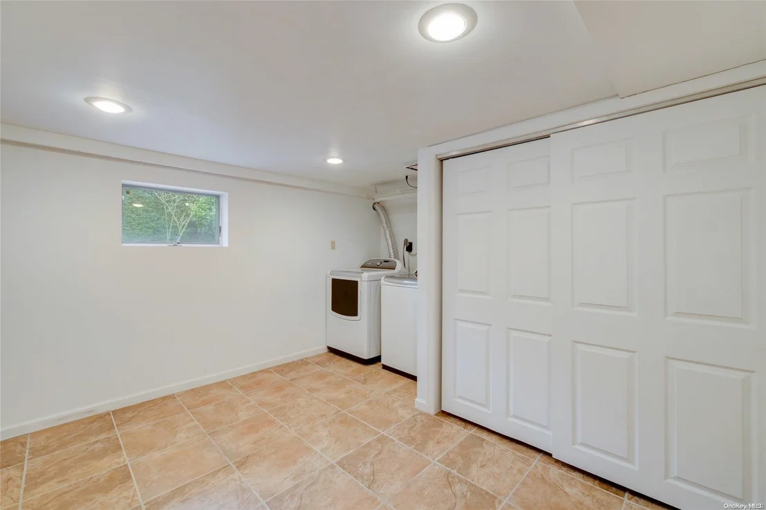Photo of 974 Middle Bay Drive