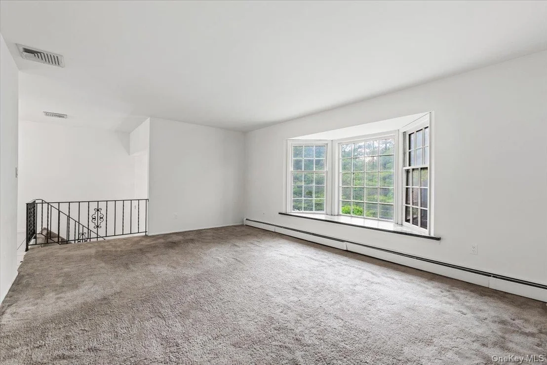 Photo of 35 Pinehurst Drive
