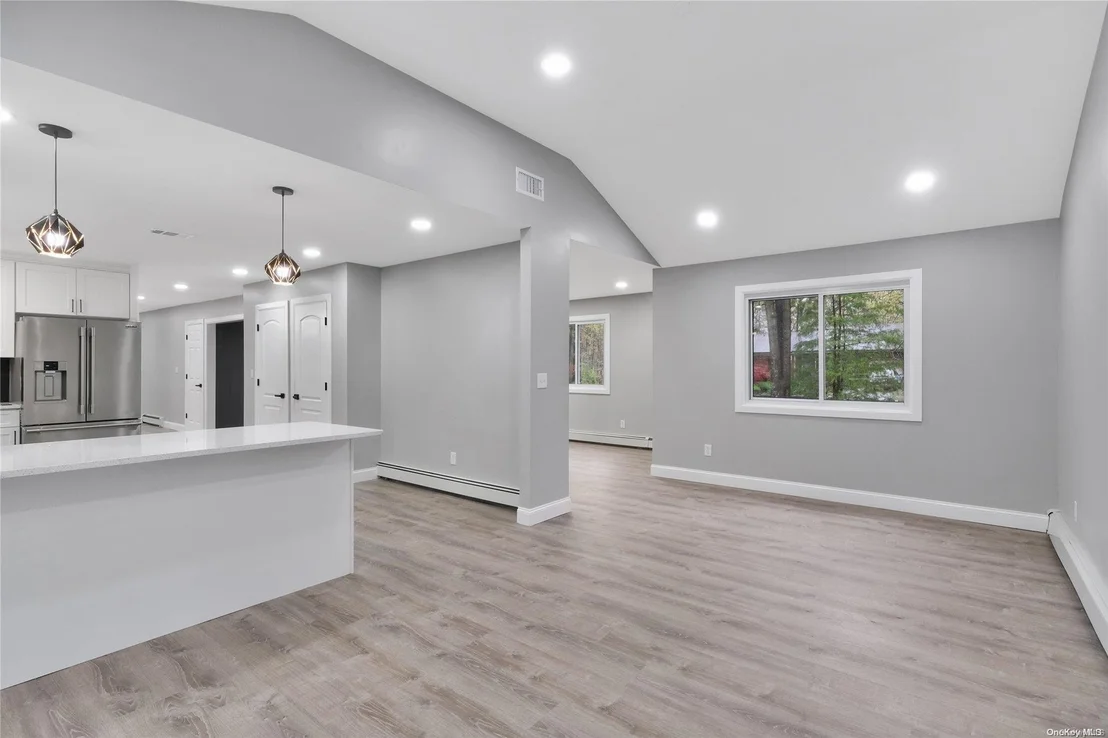 Photo of 22 Cobblestone Drive