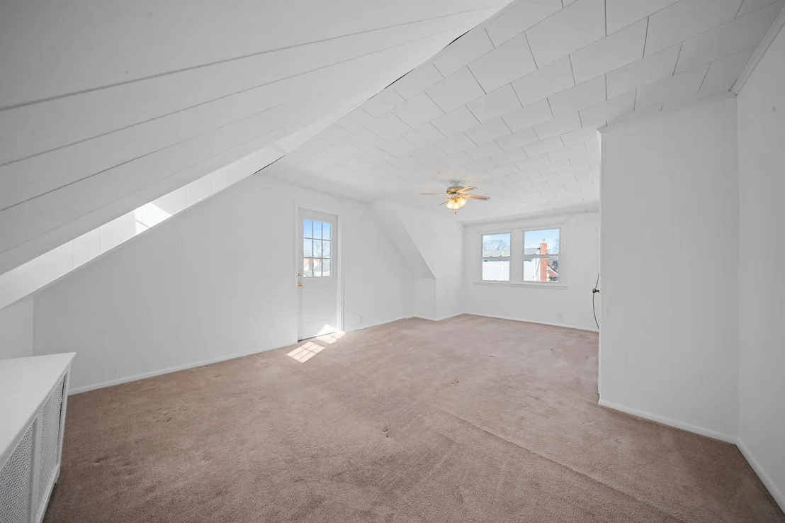 Photo of 855 Edward Street