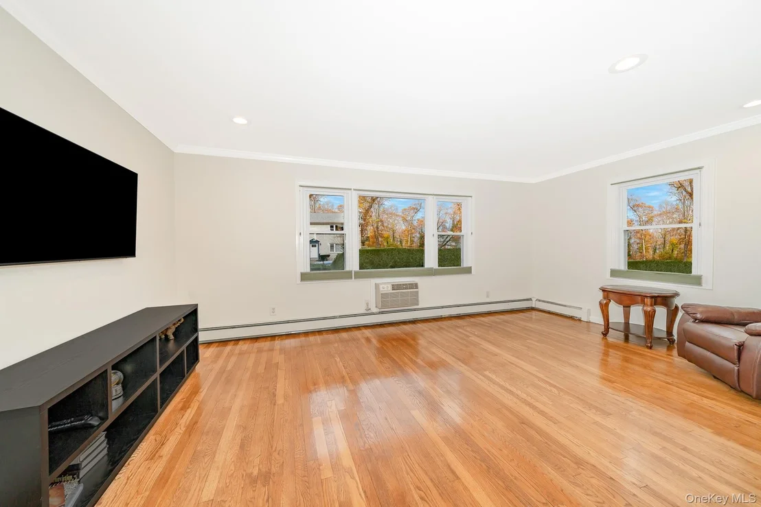 Photo of Unit 1B at 20 Toehee Place