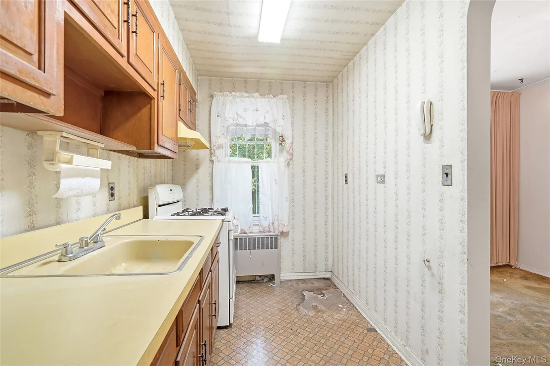 Photo of 4118 Murdock Avenue