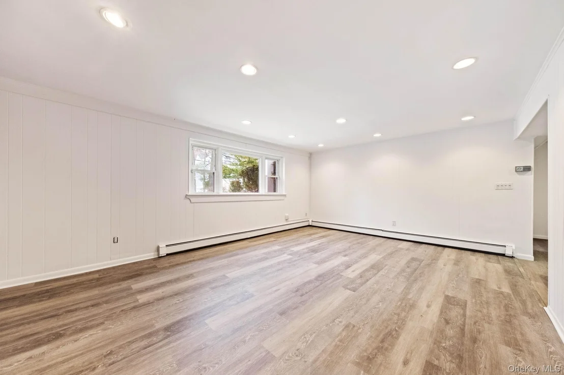 Photo of 32 Bramble Brook Road
