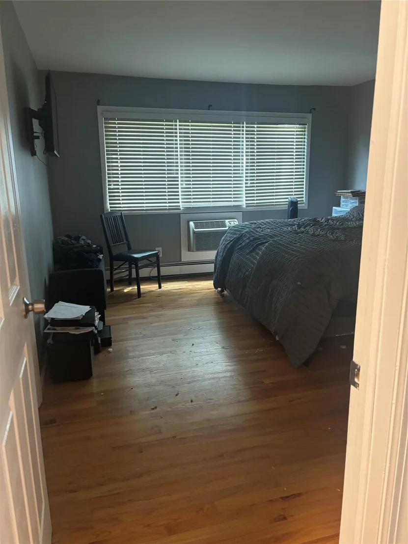 Photo of Unit 1A at 2439 Union Boulevard