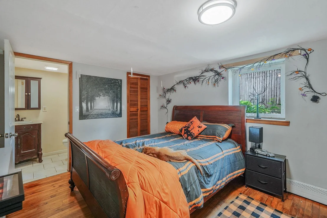 Photo of 2 Queen Drive
