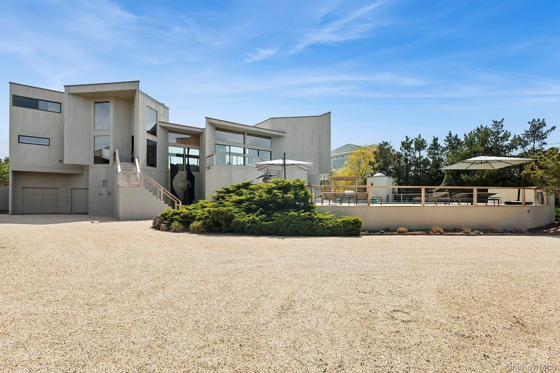 Photo of 199 Dune Road