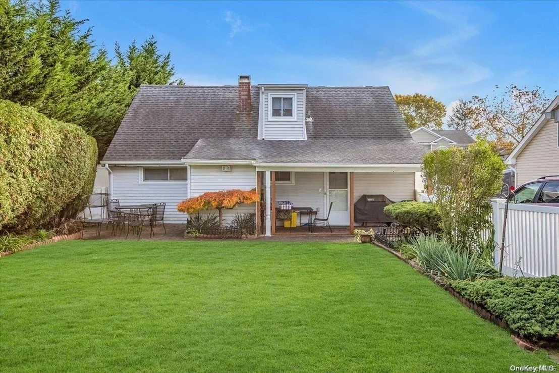 Photo of 7 Edgewood Drive