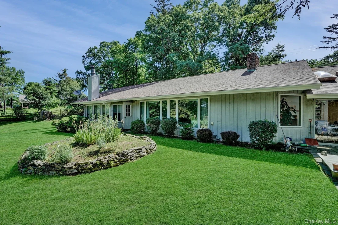 Photo of 90 Cedar Avenue