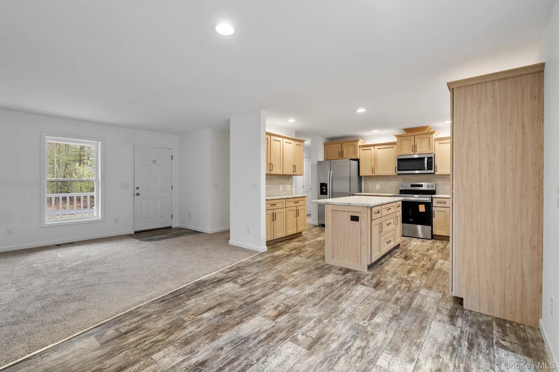 Photo of 45 Pinehurst Drive W
