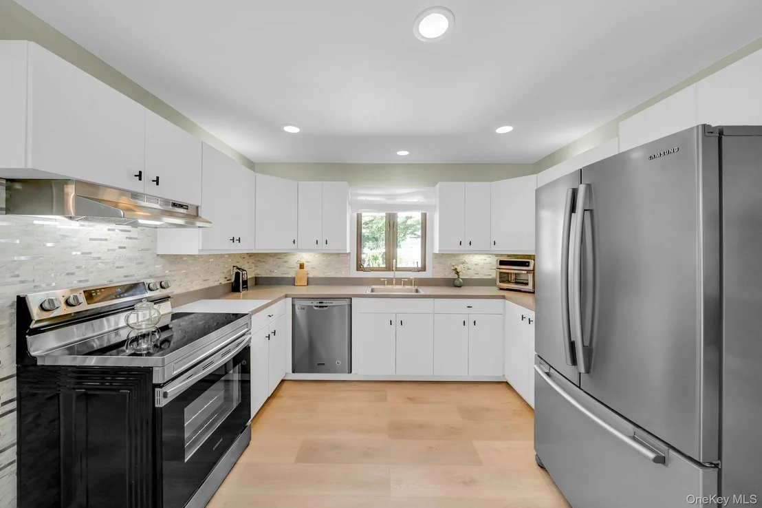 Photo of 1011 Old Town Road