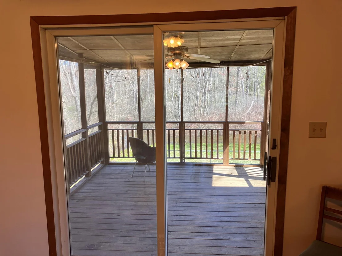 Photo of 218 Roosevelt Road