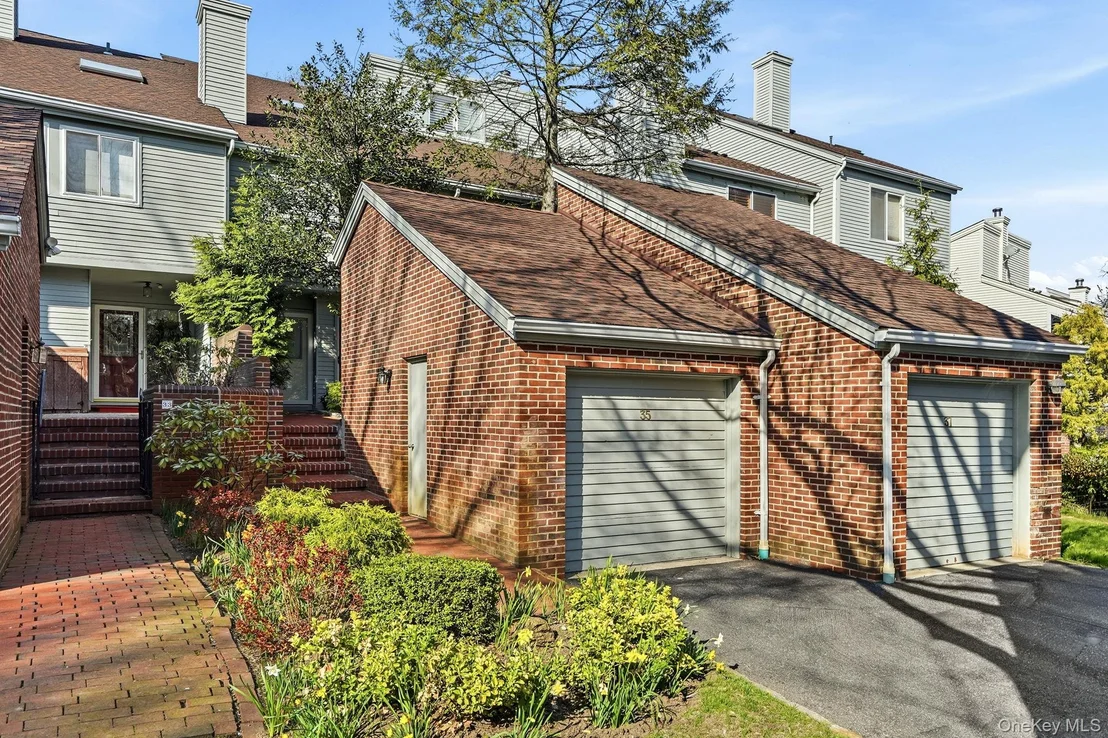 Photo of 35 Waterside Close