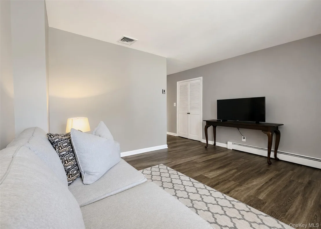 Photo of 46 Peconic Street