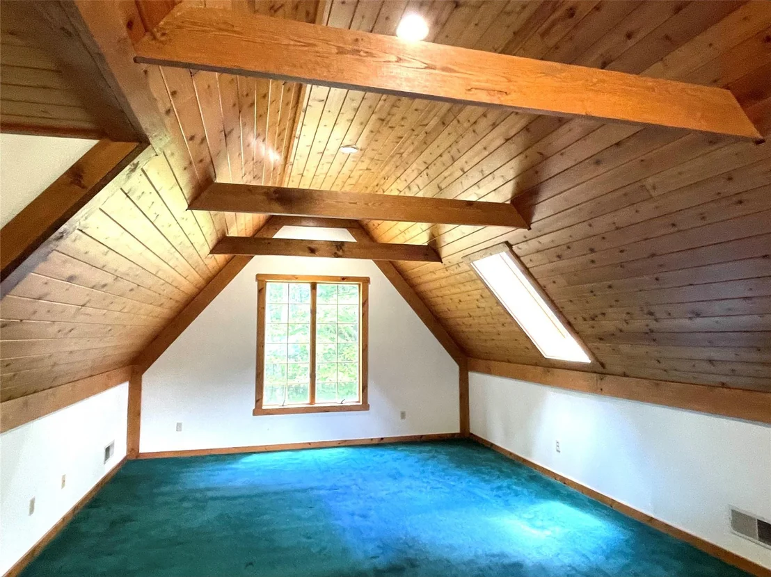 Photo of 71 Saddleback Ridge Road