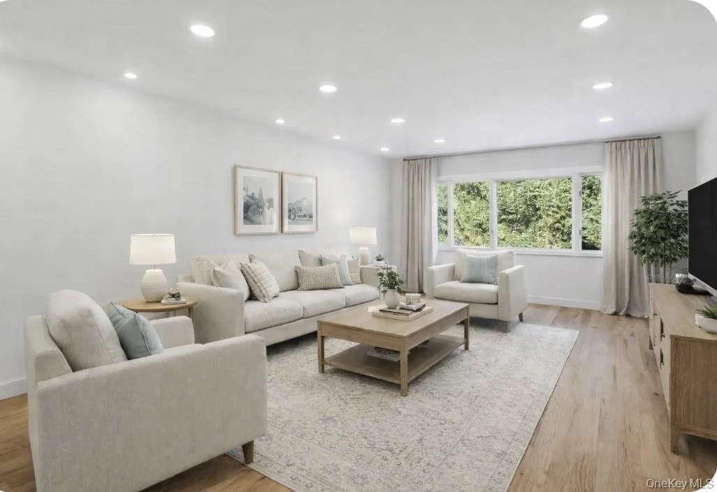 Photo of 32 Rockland Drive