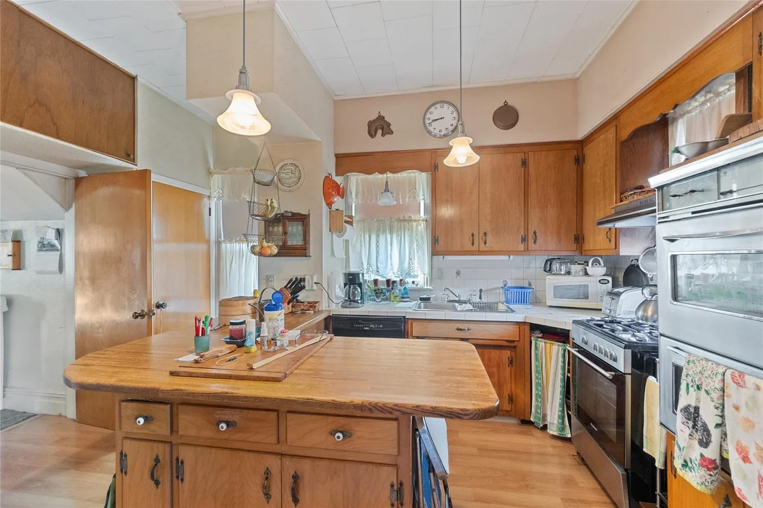 Photo of 1612 Overing Street