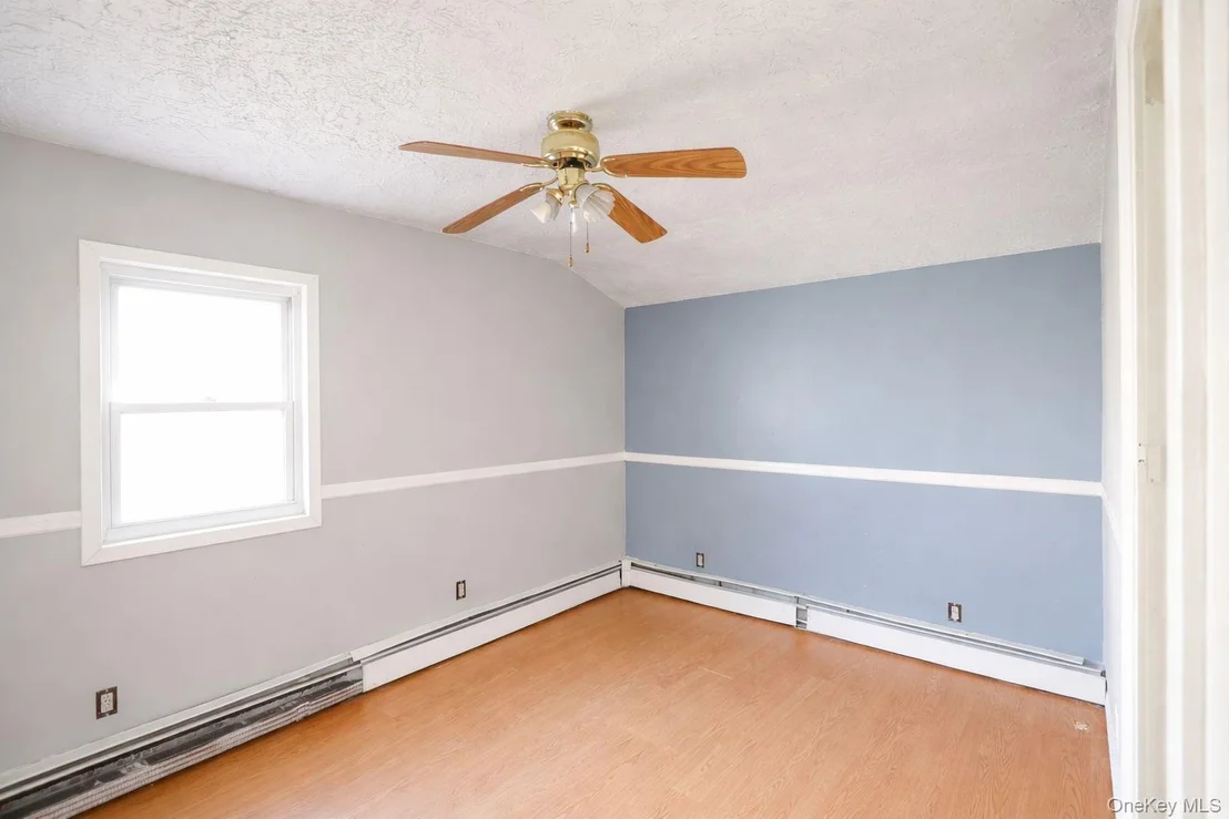 Photo of 12 Cedarhurst Avenue