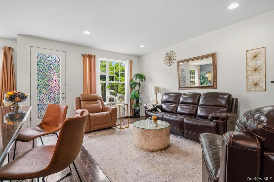 Photo of 93 Meadow View Drive