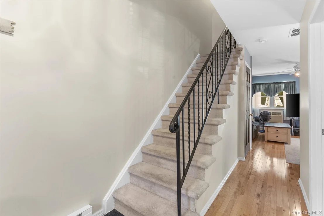 Photo of 5 Roundtree Court