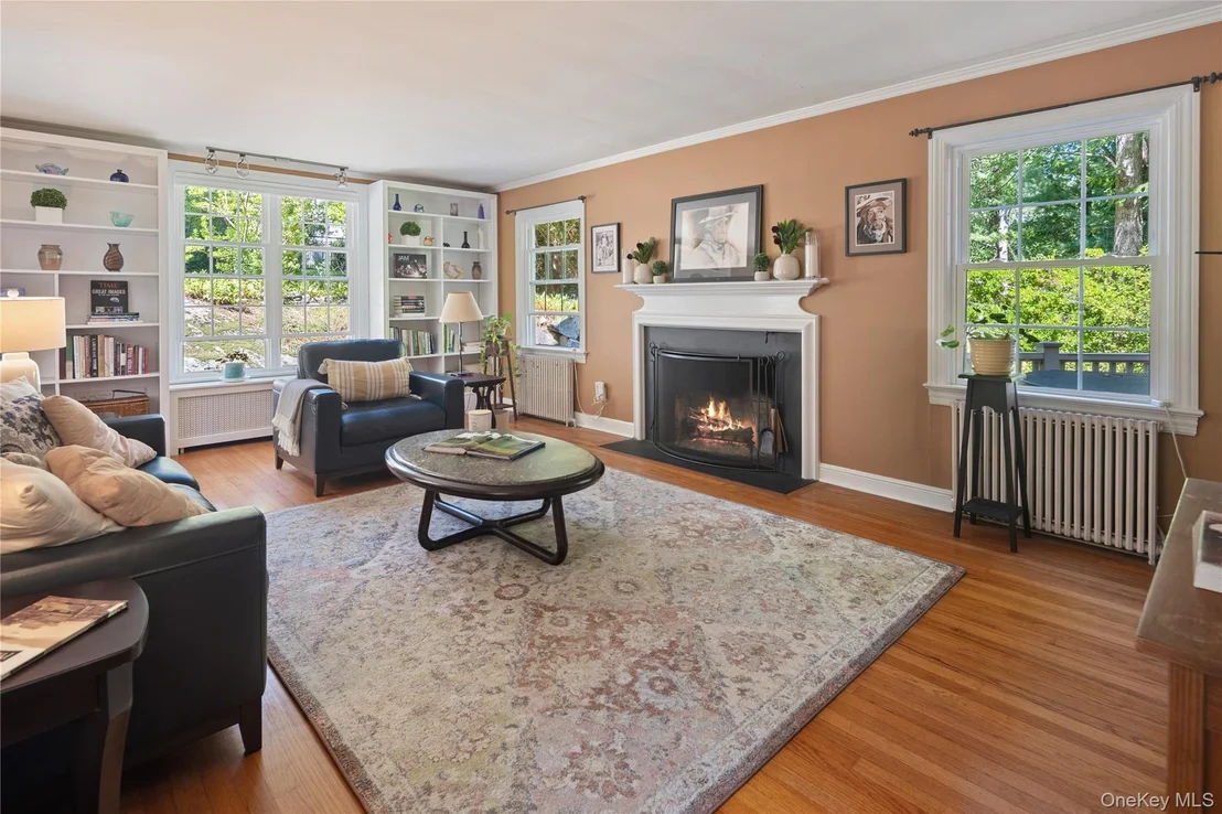 Photo of 611 Decatur Avenue