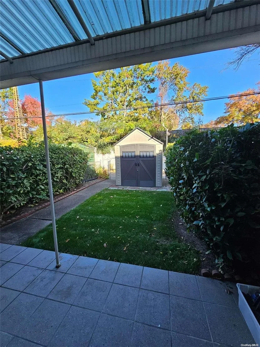 Photo of 196-11 Station Road