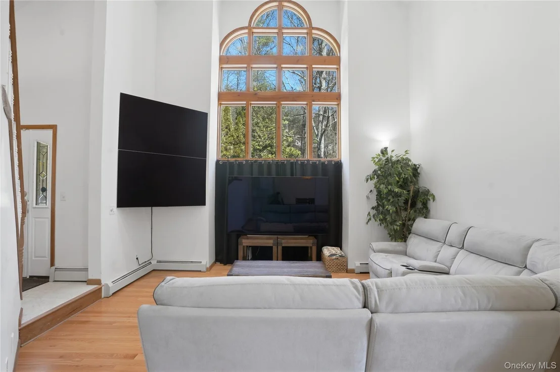 Photo of 9 Rustic Hills Road