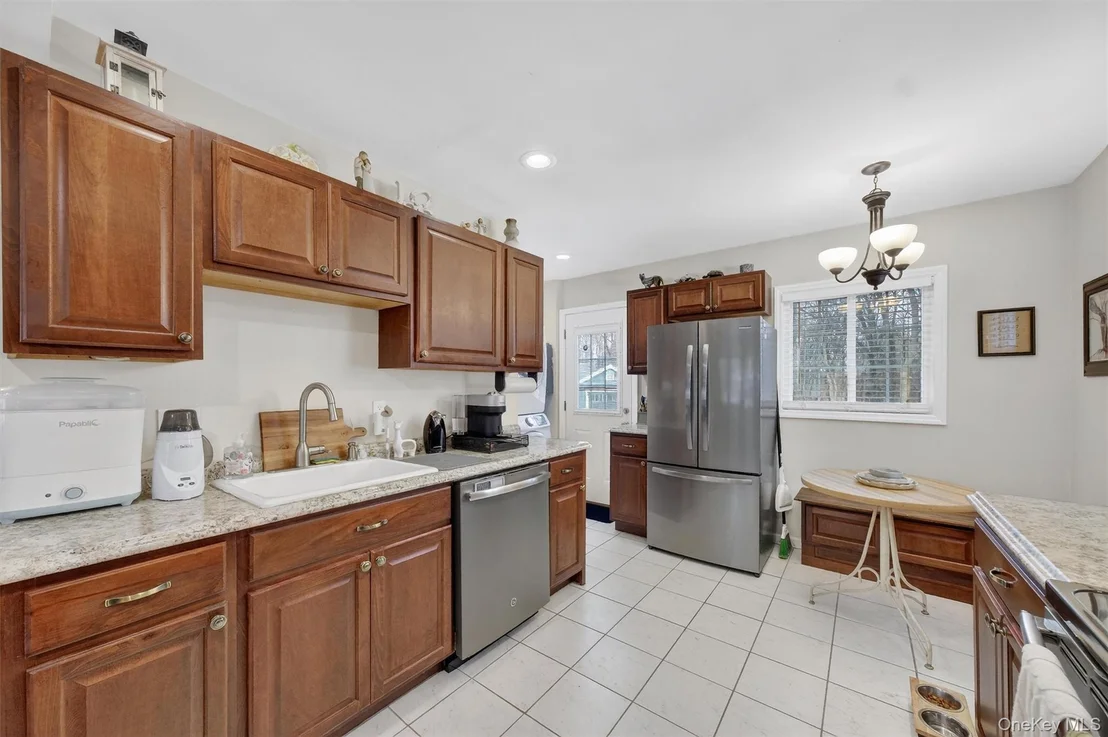 Photo of 8 Van Wyck Drive