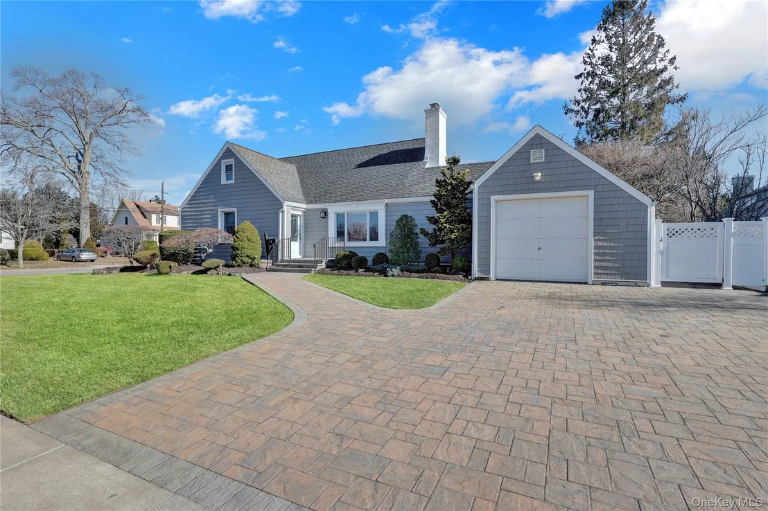 Photo of 45 Gregory Avenue