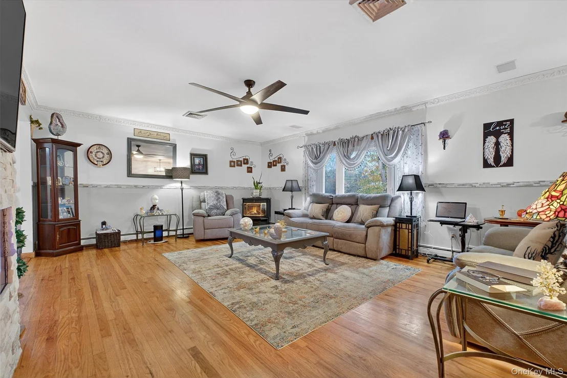 Photo of 74 Lyndon Road