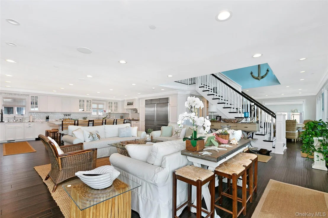 Photo of 879 Oceanfront