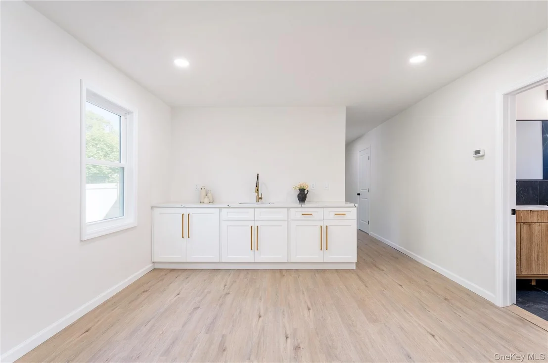 Photo of 8 Brush Road